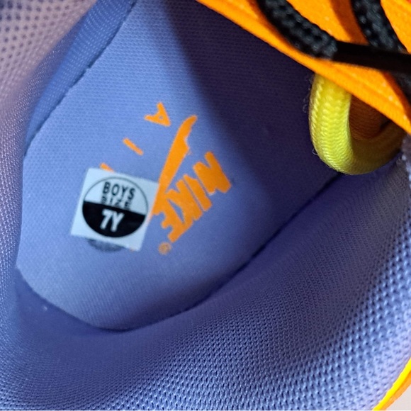 Wmns Sz 8.5: Nike Air More Uptempo GS DH0624-500 - Picture 12 of 12